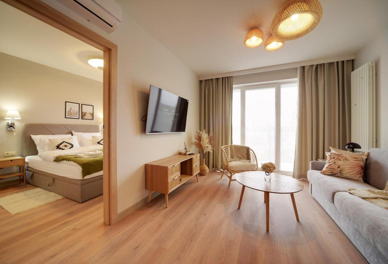 Sagaris Apartment *